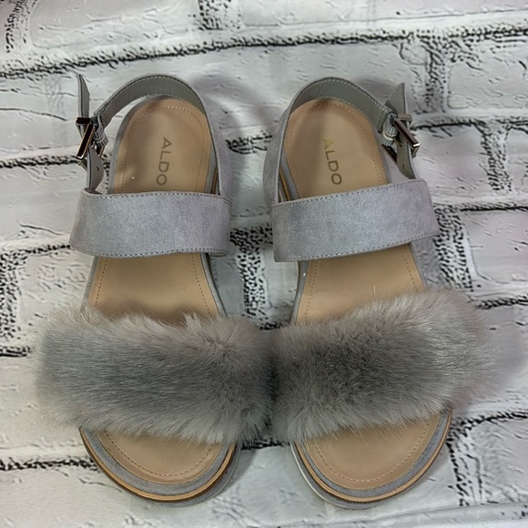Aldo COPPIANO-55 Sandals Women’s Grey Faux Fur Sandals Size 7.5 - Picture 1 of 11